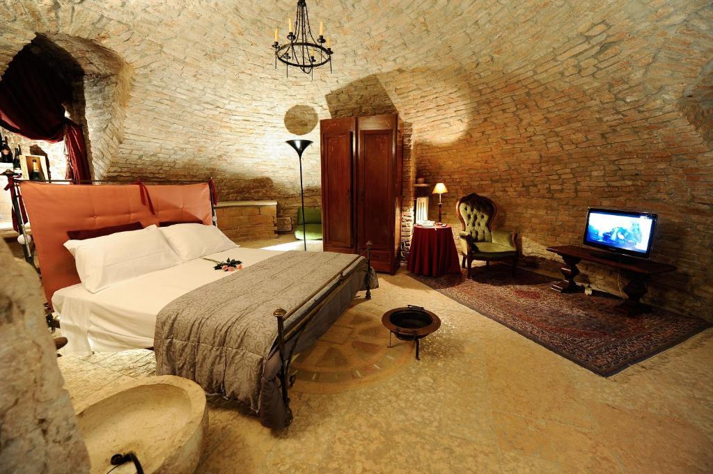 Casa Museo Palazzo Valenti Gonzaga Hotel Mantova Room photo